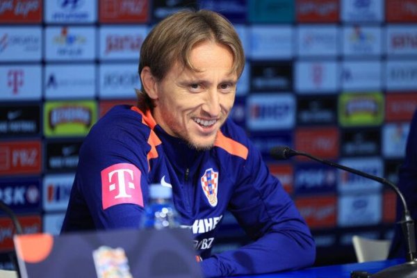 粤友钱 克罗地亚足协主席：相信魔笛会带领我们参加2026世界杯